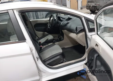 2013 Ford Fiesta S z USA, uszkodzony, nr VIN 3FADP4TJ1DM215582